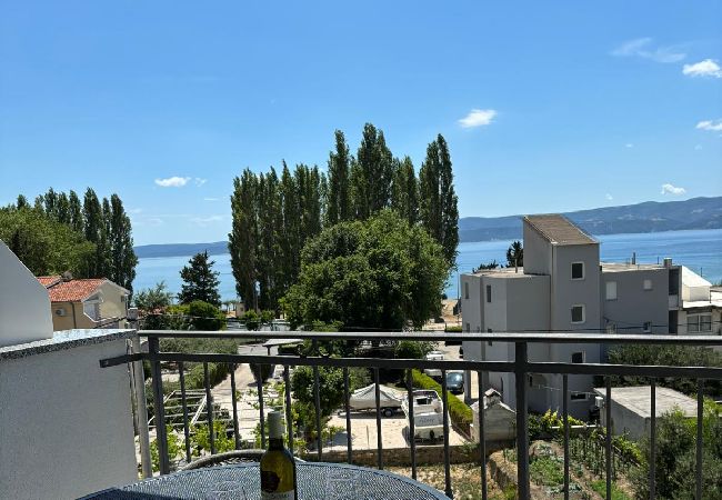 Ferienwohnung in Duce - Ferienwohnung in Duće mit Meerblick, Balkon, Klimaanlage, W-LAN (4174-8) Ferienwohnung in Duce - Ferienwohnung in Duće mit Meerblick, Balkon, Klimaanlage, W-LAN (4174-8)