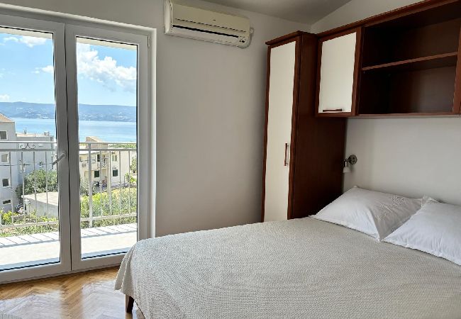 Ferienwohnung in Duce - Ferienwohnung in Duće mit Meerblick, Balkon, Klimaanlage, W-LAN (4174-8) Ferienwohnung in Duce - Ferienwohnung in Duće mit Meerblick, Balkon, Klimaanlage, W-LAN (4174-8)