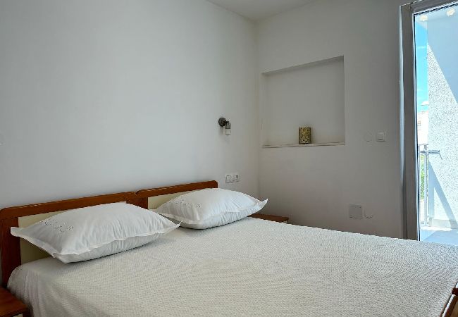 Ferienwohnung in Duce - Ferienwohnung in Duće mit Meerblick, Balkon, Klimaanlage, W-LAN (4174-8) Ferienwohnung in Duce - Ferienwohnung in Duće mit Meerblick, Balkon, Klimaanlage, W-LAN (4174-8)