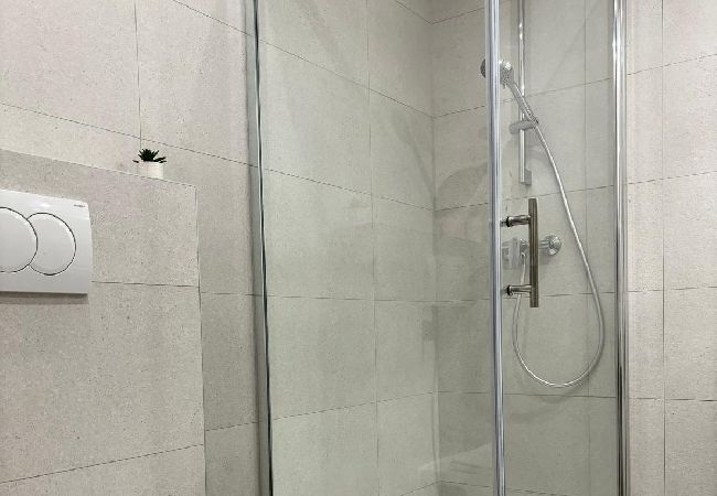 Ferienwohnung in Duce - Ferienwohnung in Duće mit Meerblick, Balkon, Klimaanlage, W-LAN (4174-8) Ferienwohnung in Duce - Ferienwohnung in Duće mit Meerblick, Balkon, Klimaanlage, W-LAN (4174-8)