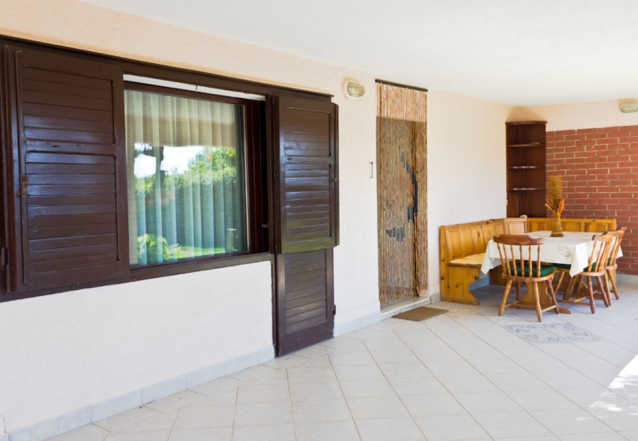 Ferienwohnung in Rogoznica - Ferienwohnung in Rogoznica mit Terrasse, Klimaanlage, W-LAN, Spülmaschine (3338-1)