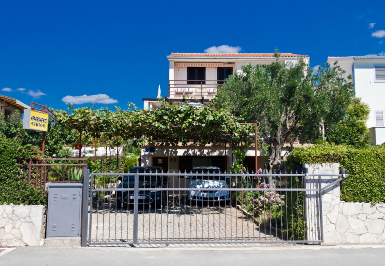 Ferienwohnung in Rogoznica - Ferienwohnung in Rogoznica mit Terrasse, Klimaanlage, W-LAN, Spülmaschine (3338-1)