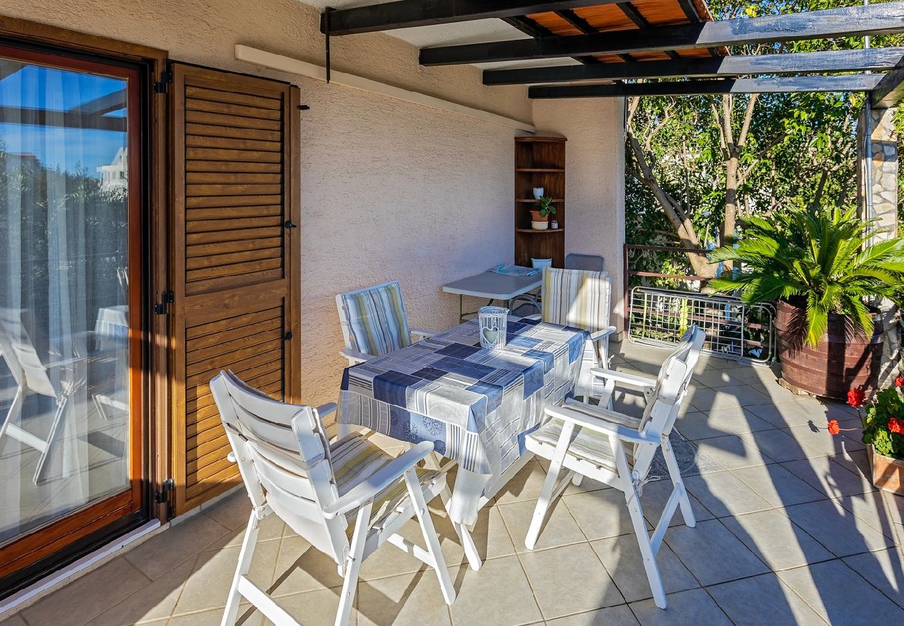 Ferienwohnung in Rogoznica - Ferienwohnung in Rogoznica mit Terrasse, Klimaanlage, W-LAN, Spülmaschine (3338-2)