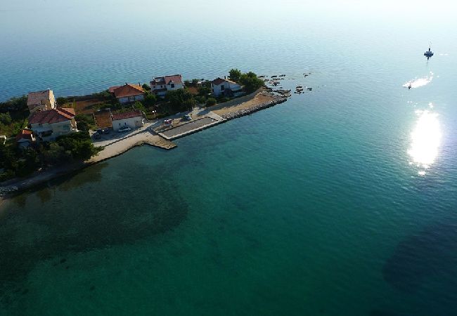 Ferienwohnung in Poljana - Ferienwohnung in Poljana mit Meerblick, Balkon, Klimaanlage, W-LAN (4232-2) Ferienwohnung in Poljana - Ferienwohnung in Poljana mit Meerblick, Balkon, Klimaanlage, W-LAN (4232-2)