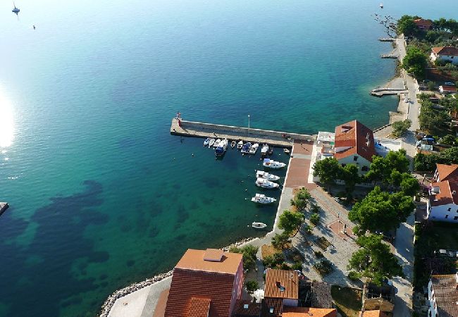 Ferienwohnung in Poljana - Ferienwohnung in Poljana mit Meerblick, Balkon, Klimaanlage, W-LAN (4232-2) Ferienwohnung in Poljana - Ferienwohnung in Poljana mit Meerblick, Balkon, Klimaanlage, W-LAN (4232-2)
