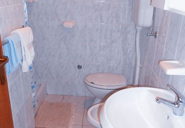 Ferienwohnung in Poljana - Ferienwohnung in Poljana mit Meerblick, Balkon, Klimaanlage, W-LAN (4232-3) Ferienwohnung in Poljana - Ferienwohnung in Poljana mit Meerblick, Balkon, Klimaanlage, W-LAN (4232-3)