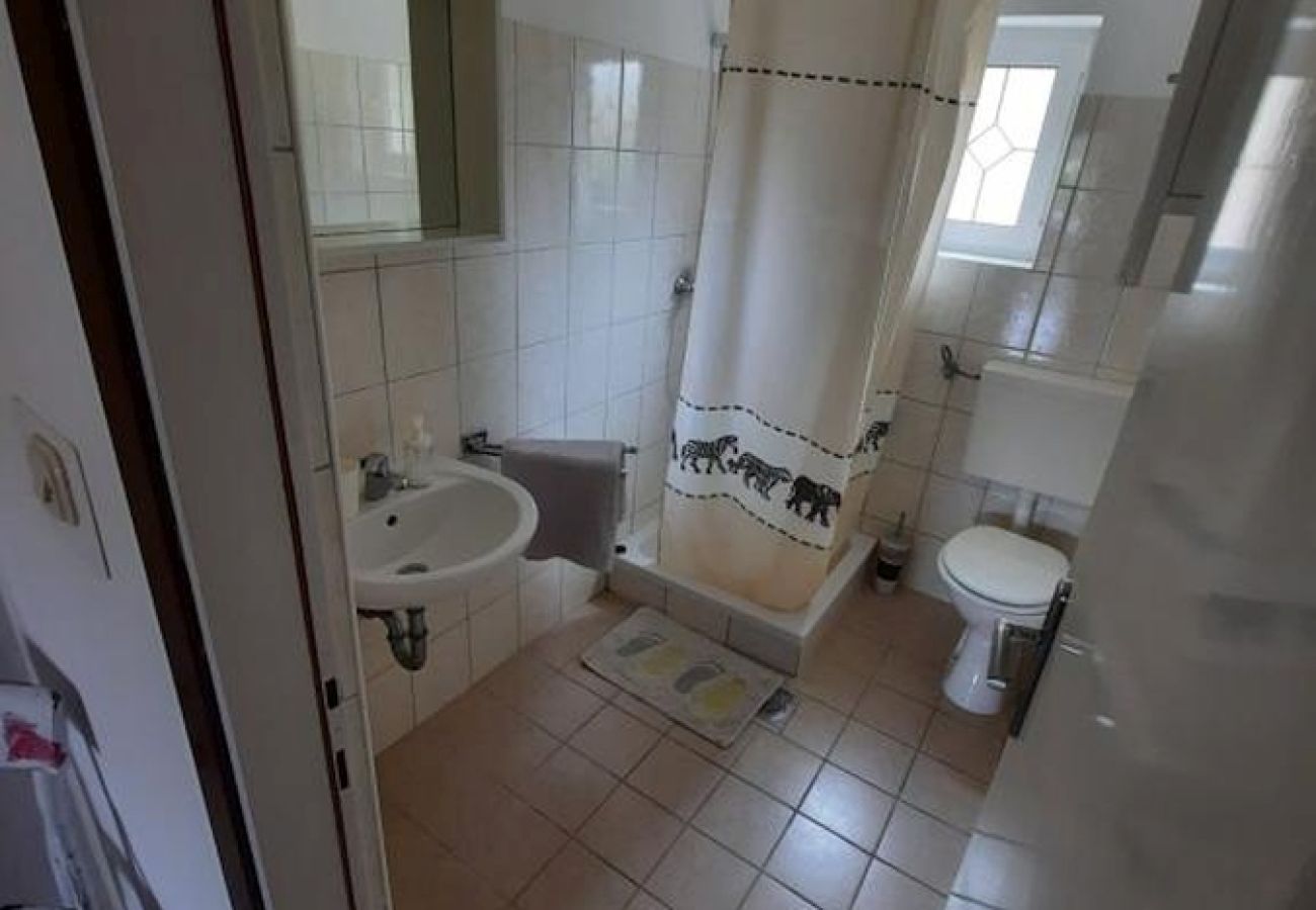 Ferienwohnung in Kampor - Ferienwohnung in Kampor mit Terrasse, W-LAN (4235-4)