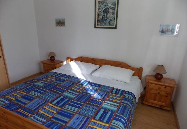 Ferienwohnung in Trogir - Ferienwohnung in Trogir mit Meerblick, Balkon, Klimaanlage, W-LAN (4236-2) Ferienwohnung in Trogir - Ferienwohnung in Trogir mit Meerblick, Balkon, Klimaanlage, W-LAN (4236-2)