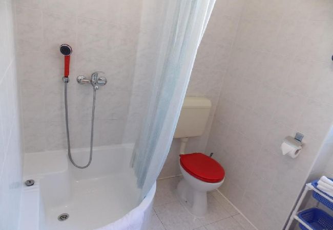 Ferienwohnung in Trogir - Ferienwohnung in Trogir mit Meerblick, Balkon, Klimaanlage, W-LAN (4236-2) Ferienwohnung in Trogir - Ferienwohnung in Trogir mit Meerblick, Balkon, Klimaanlage, W-LAN (4236-2)