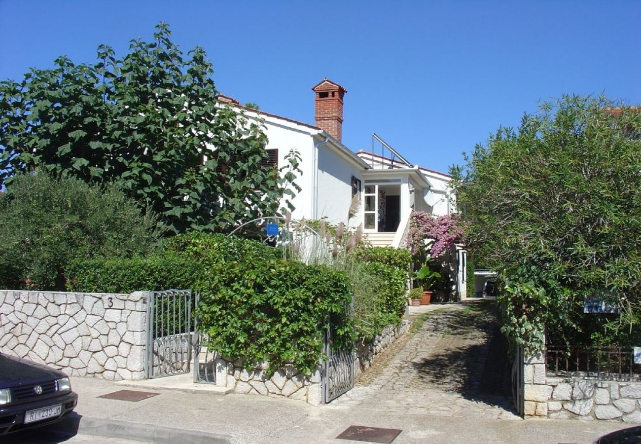 Ferienwohnung in Mali Lošinj - Ferienwohnung in Mali Lošinj mit Terrasse, Klimaanlage, W-LAN, Waschmaschine (4241-1)