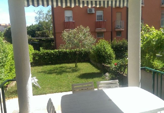 Ferienwohnung in Umag - Ferienwohnung in Umag mit Terrasse, Klimaanlage, W-LAN (4259-2) Ferienwohnung in Umag - Ferienwohnung in Umag mit Terrasse, Klimaanlage, W-LAN (4259-2)