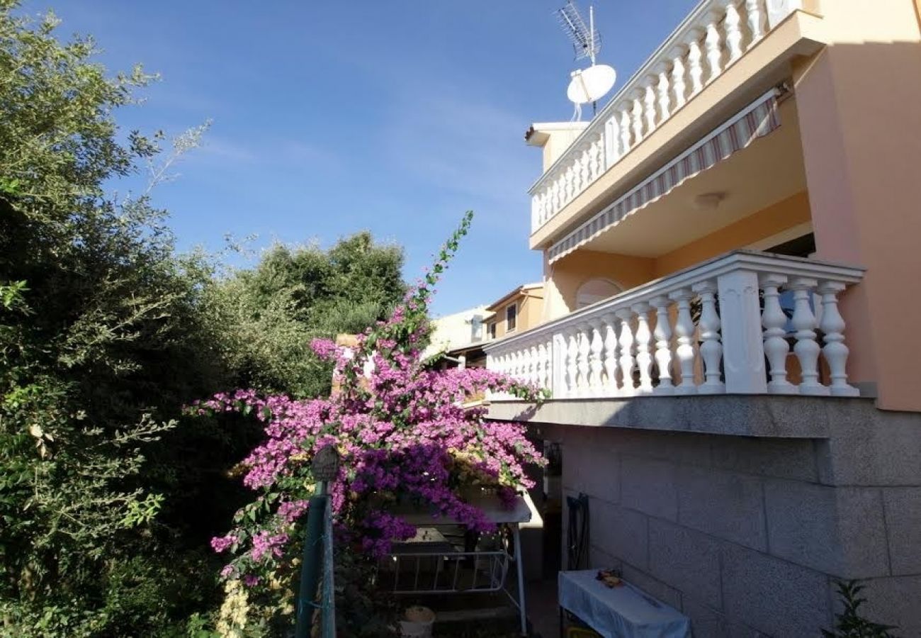 Ferienwohnung in Kožino - Ferienwohnung in Kožino mit Meerblick, Balkon, Klimaanlage, W-LAN (4262-1)