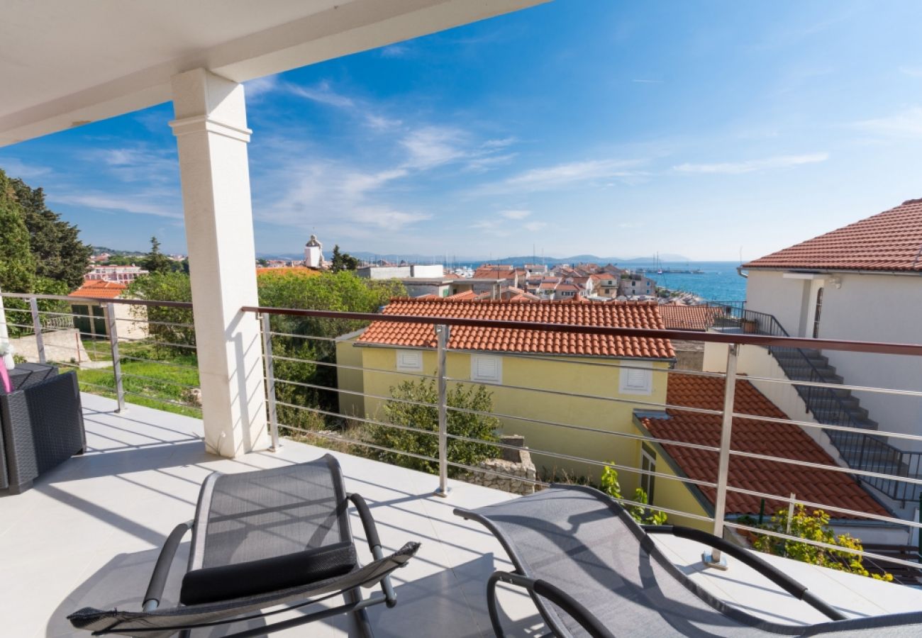 Ferienwohnung in Tribunj - Ferienwohnung in Tribunj mit Meerblick, Terrasse, Klimaanlage, W-LAN (4265-2)