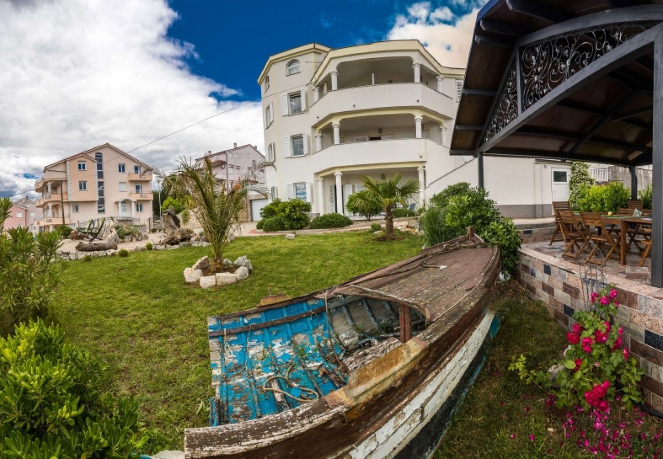 Ferienwohnung in Crikvenica - Ferienwohnung in Crikvenica mit Meerblick, Klimaanlage, W-LAN, Waschmaschine (4267-2)