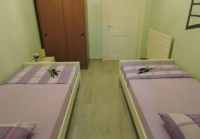 Ferienwohnung in Biograd na moru - Ferienwohnung in Biograd na Moru mit Terrasse, Klimaanlage, W-LAN (4269-2) Ferienwohnung in Biograd na moru - Ferienwohnung in Biograd na Moru mit Terrasse, Klimaanlage, W-LAN (4269-2)