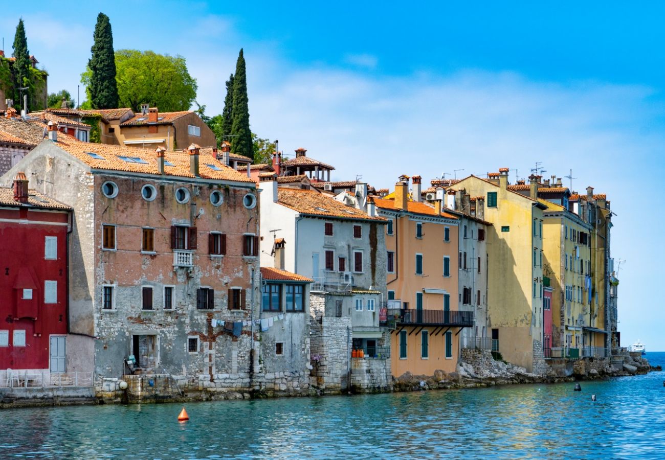 Ferienwohnung in Rovinj - Ferienwohnung in Rovinj mit Terrasse, Klimaanlage, W-LAN, Spülmaschine (4285-1)