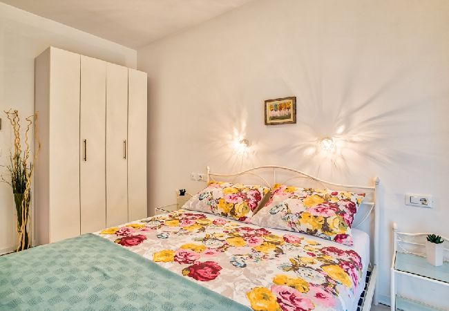Ferienwohnung in Rovinj - Ferienwohnung in Rovinj mit Terrasse, Klimaanlage, W-LAN, Spülmaschine (4286-2) Ferienwohnung in Rovinj - Ferienwohnung in Rovinj mit Terrasse, Klimaanlage, W-LAN, Spülmaschine (4286-2)