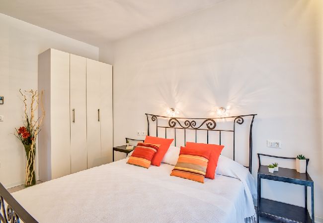 Ferienwohnung in Rovinj - Ferienwohnung in Rovinj mit Terrasse, Klimaanlage, W-LAN, Spülmaschine (4286-4) Ferienwohnung in Rovinj - Ferienwohnung in Rovinj mit Terrasse, Klimaanlage, W-LAN, Spülmaschine (4286-4)