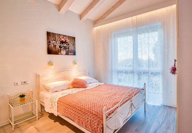 Ferienwohnung in Rovinj - Ferienwohnung in Rovinj mit Balkon, Klimaanlage, W-LAN, Spülmaschine (4286-5) Ferienwohnung in Rovinj - Ferienwohnung in Rovinj mit Balkon, Klimaanlage, W-LAN, Spülmaschine (4286-5)