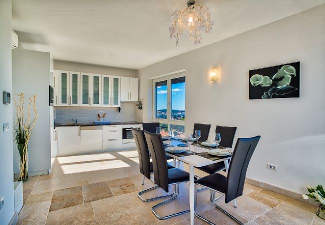 Ferienwohnung in Rovinj - Ferienwohnung in Rovinj mit Meerblick, Terrasse, Klimaanlage, W-LAN (4286-6) Ferienwohnung in Rovinj - Ferienwohnung in Rovinj mit Meerblick, Terrasse, Klimaanlage, W-LAN (4286-6)
