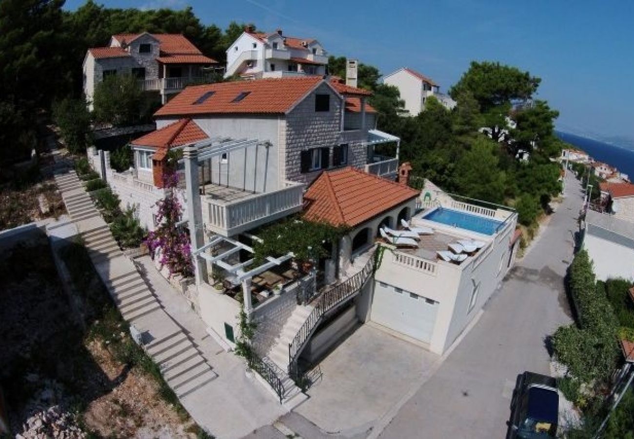 Ferienhaus in Postira - Ferienhaus in Postira mit Meerblick, Terrasse, Klimaanlage, W-LAN (4298-1)