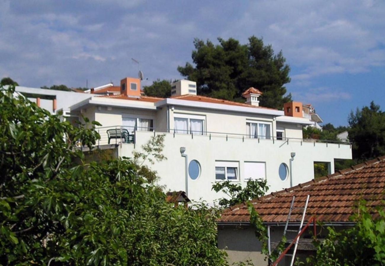 Ferienwohnung in Trogir - Ferienwohnung in Trogir mit Meerblick, Terrasse, Klimaanlage, W-LAN (4328-6)