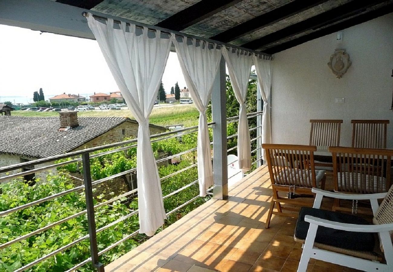 Ferienwohnung in Fažana - Ferienwohnung in Fažana mit Meerblick, Balkon, Klimaanlage, W-LAN (4348-1)