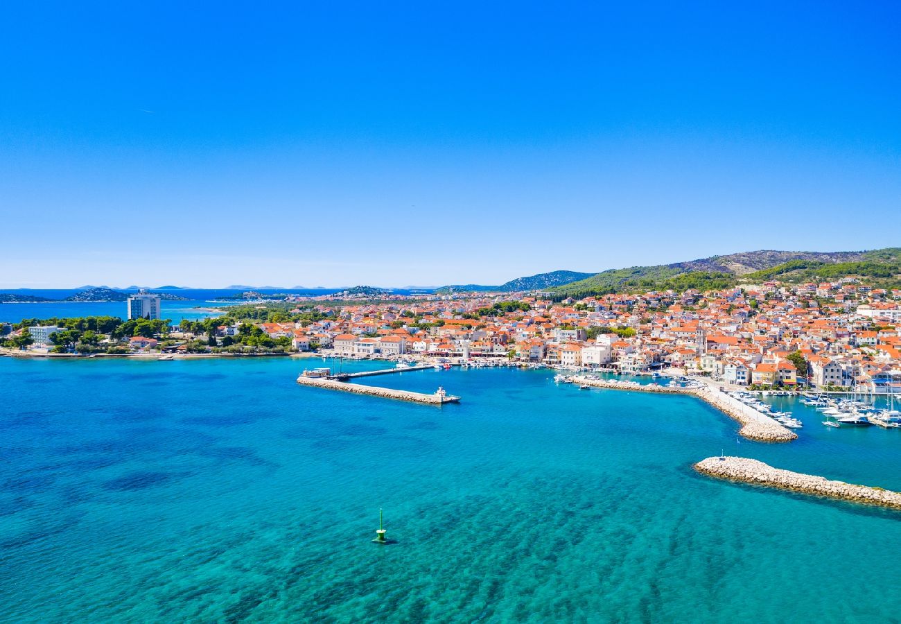 Ferienwohnung in Vodice - Ferienwohnung in Vodice mit Terrasse, Klimaanlage, W-LAN (4323-2)