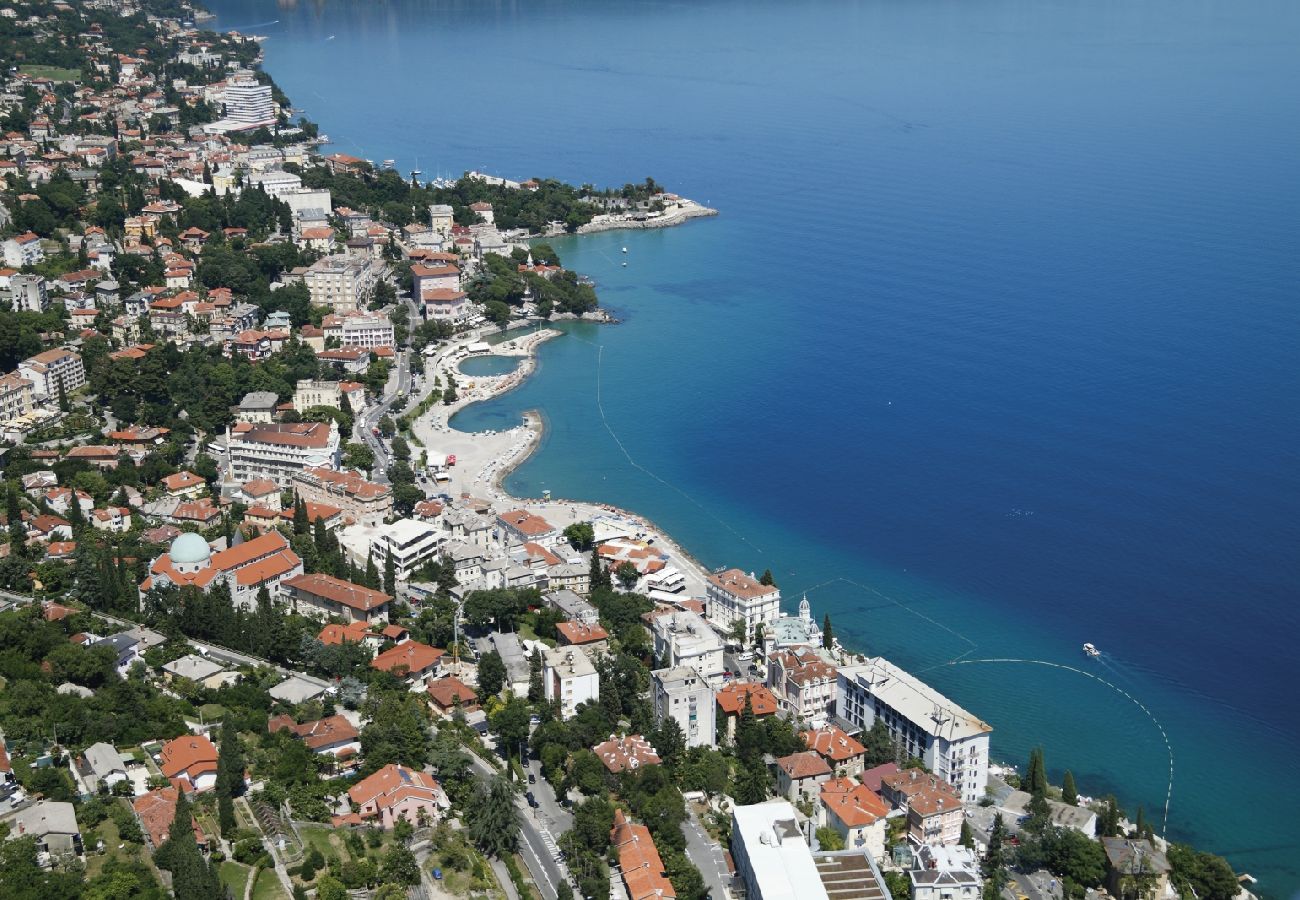 Ferienwohnung in Mošcenicka Draga - Ferienwohnung in Mošćenička Draga mit Meerblick, Terrasse, Klimaanlage, W-LAN (4364-5)