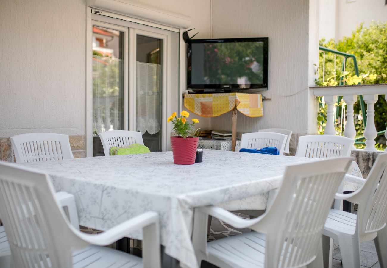 Ferienwohnung in Palit - Ferienwohnung in Palit mit Terrasse, Klimaanlage, W-LAN, Waschmaschine (4386-1)