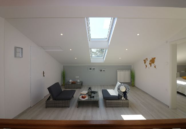 Ferienwohnung in Porec - Ferienwohnung in Poreč mit Terrasse, Klimaanlage, W-LAN, Spülmaschine (4400-9) Ferienwohnung in Porec - Ferienwohnung in Poreč mit Terrasse, Klimaanlage, W-LAN, Spülmaschine (4400-9)