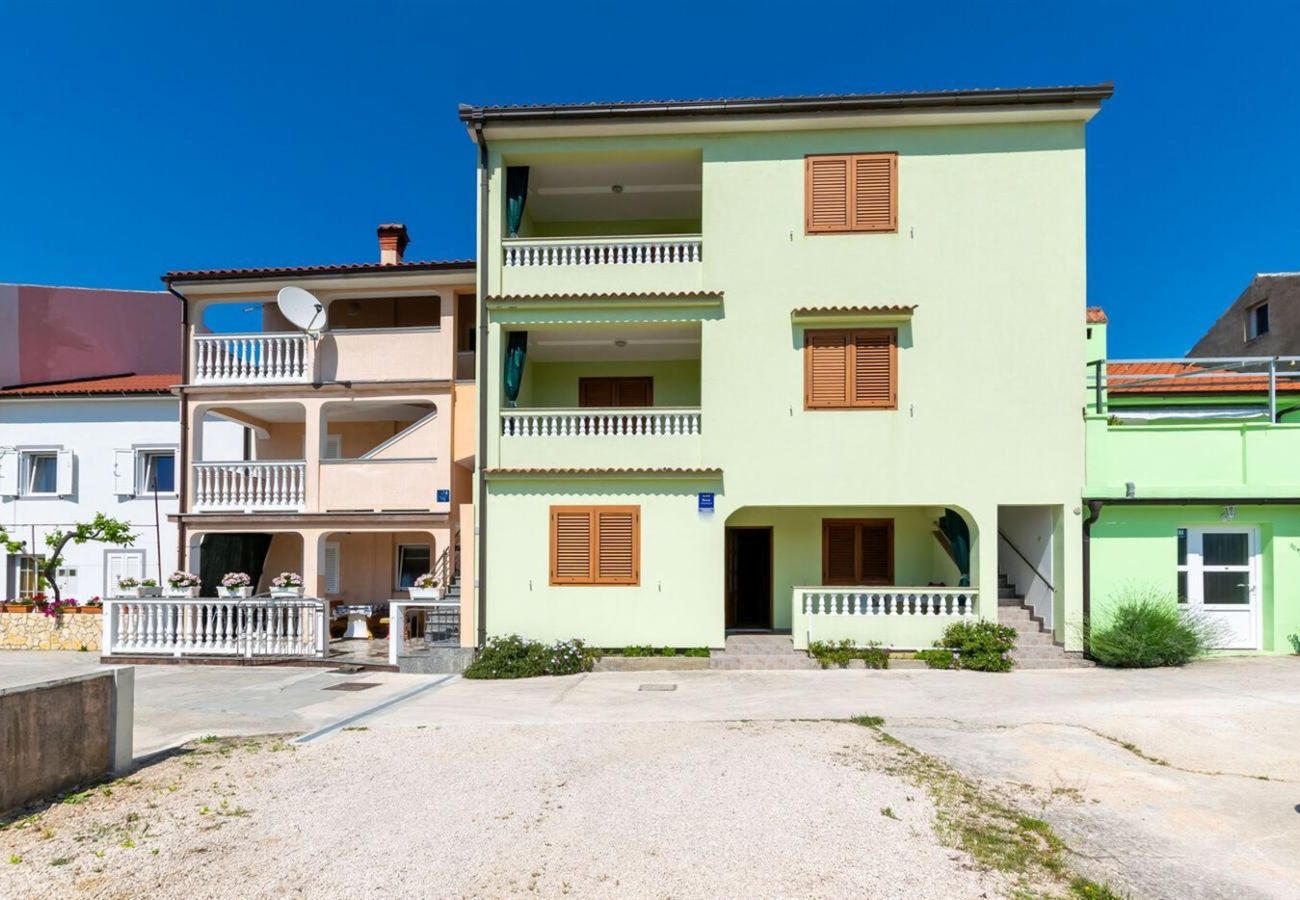 Ferienwohnung in Lopar - Ferienwohnung in Lopar mit Balkon, Klimaanlage, W-LAN (4421-1)