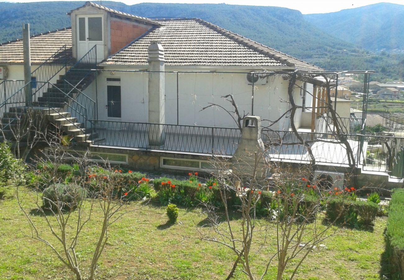 Ferienwohnung in Jelsa - Ferienwohnung in Jelsa mit Terrasse, Klimaanlage, W-LAN (4440-1)