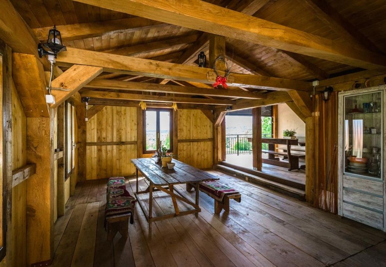 Ferienhaus in Rakovica - Ferienhaus in Rakovica mit Terrasse, W-LAN, Waschmaschine (4488-2)