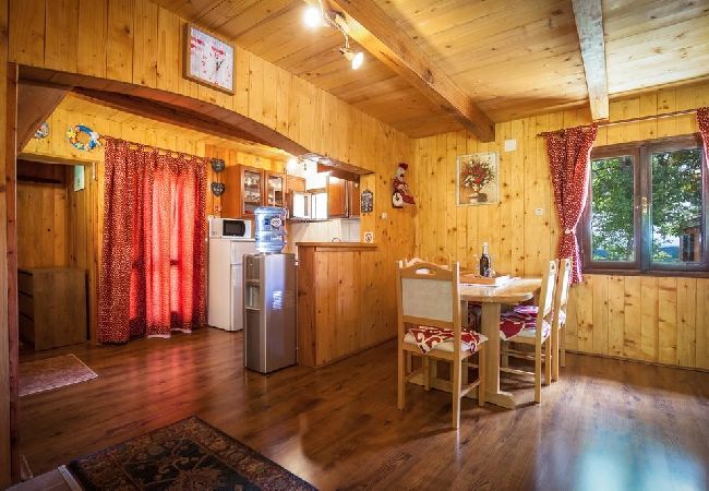 Ferienhaus in Rakovica - Ferienhaus in Rakovica mit Terrasse, W-LAN, Waschmaschine (4488-1) Ferienhaus in Rakovica - Ferienhaus in Rakovica mit Terrasse, W-LAN, Waschmaschine (4488-1)