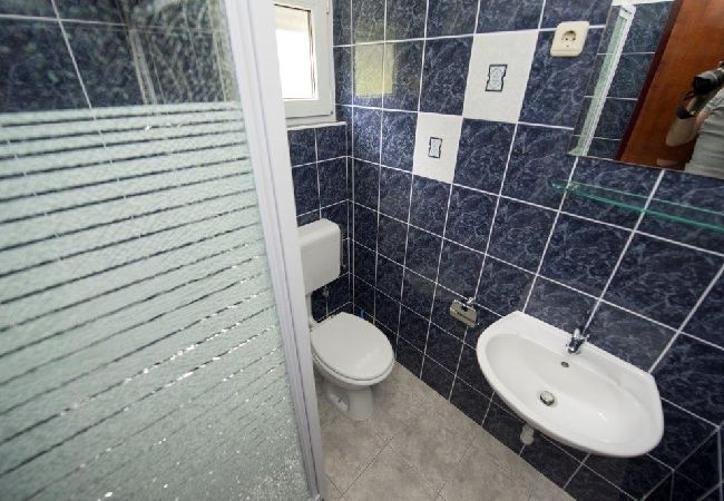 Studio in Duce - Studioapartment in Duće mit Meerblick, Balkon, Klimaanlage, W-LAN (132-4) Studio in Duce - Studioapartment in Duće mit Meerblick, Balkon, Klimaanlage, W-LAN (132-4)