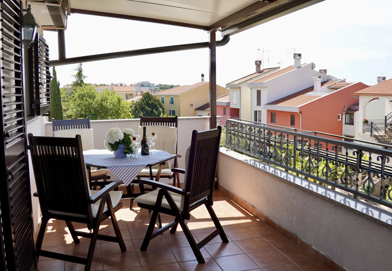 Ferienwohnung in Rovinj - Ferienwohnung in Rovinj mit Terrasse, Klimaanlage, W-LAN, Waschmaschine (3652-3)