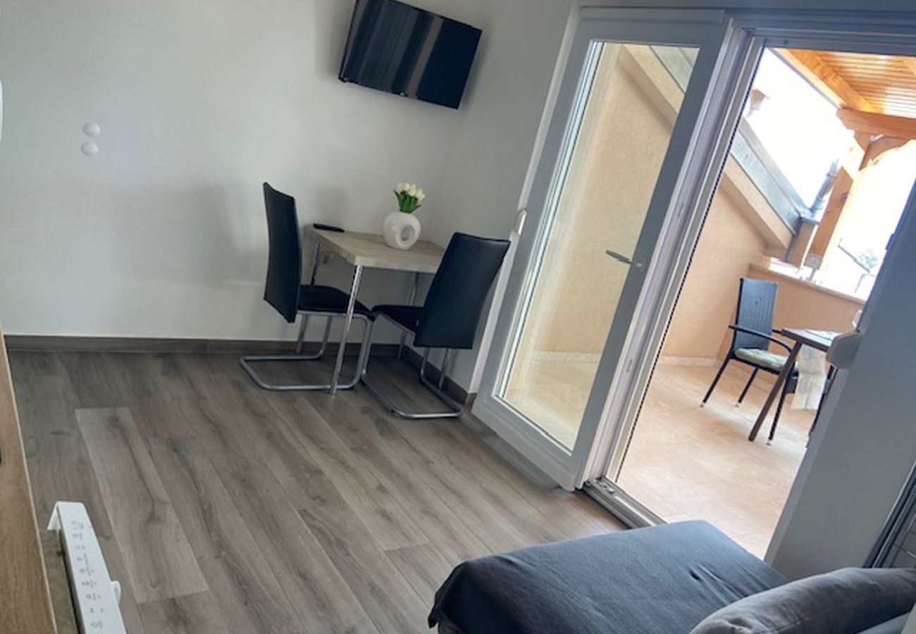 Ferienwohnung in Punat - Ferienwohnung in Punat mit Meerblick, Terrasse, Klimaanlage, W-LAN (4534-2)