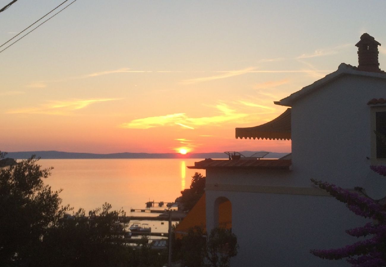 Ferienwohnung in Supetarska Draga - Ferienwohnung in Supetarska Draga mit Meerblick, Terrasse, Klimaanlage, W-LAN (4552-6)