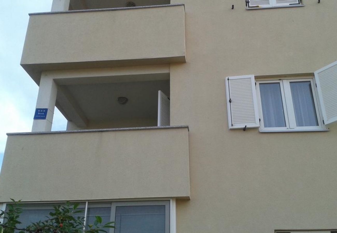 Ferienwohnung in Ždrelac - Ferienwohnung in Ždrelac mit Meerblick, Balkon, Klimaanlage, W-LAN (4561-1)