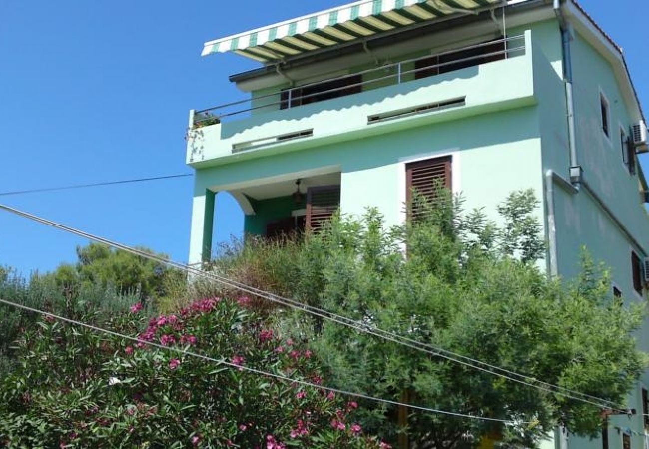 Ferienwohnung in Ždrelac - Ferienwohnung in Ždrelac mit Meerblick, Loggia, Klimaanlage, W-LAN (4565-1)