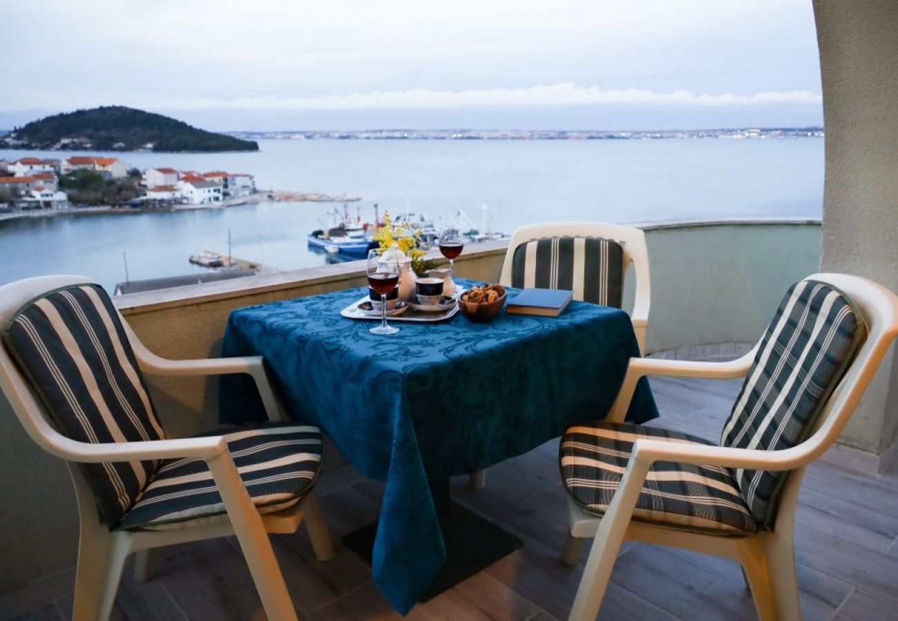 Ferienwohnung in Kali - Ferienwohnung in Kali mit Meerblick, Balkon, Klimaanlage, W-LAN (4566-2)