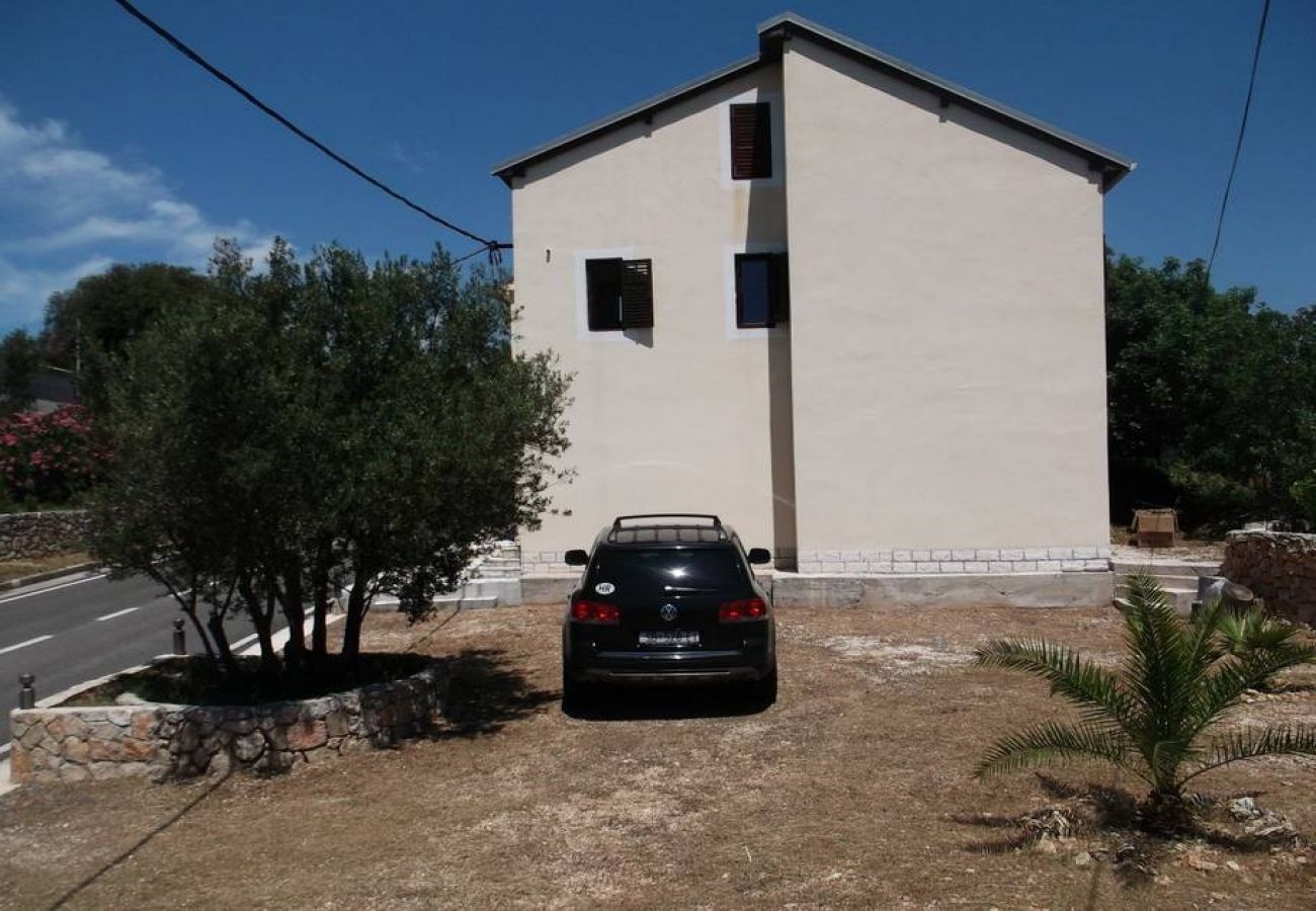 Ferienhaus in Kukljica - Ferienhaus in Kukljica mit Meerblick, Terrasse, Klimaanlage, W-LAN (4572-1)