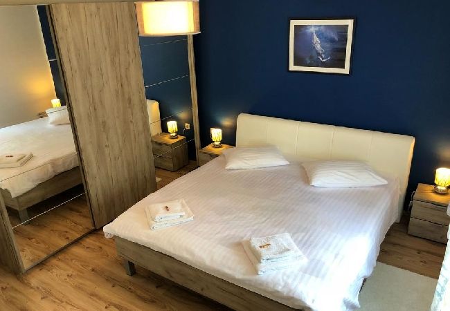 Ferienhaus in Zadar - Ferienhaus in Zadar mit Balkon, Klimaanlage, W-LAN, Waschmaschine (4576-1) Ferienhaus in Zadar - Ferienhaus in Zadar mit Balkon, Klimaanlage, W-LAN, Waschmaschine (4576-1)