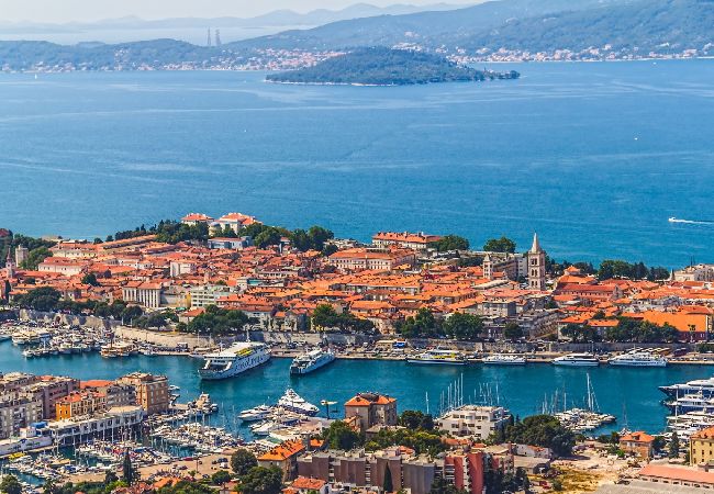 Ferienhaus in Zadar - Ferienhaus in Zadar mit Balkon, Klimaanlage, W-LAN, Waschmaschine (4576-1) Ferienhaus in Zadar - Ferienhaus in Zadar mit Balkon, Klimaanlage, W-LAN, Waschmaschine (4576-1)