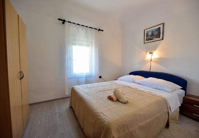 Ferienwohnung in Vir - Ferienwohnung in Vir mit Terrasse, Klimaanlage, W-LAN (4592-1) Ferienwohnung in Vir - Ferienwohnung in Vir mit Terrasse, Klimaanlage, W-LAN (4592-1)