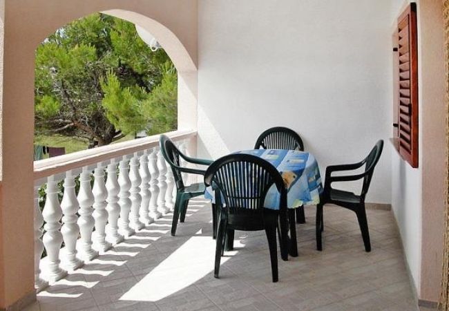 Ferienwohnung in Vir - Ferienwohnung in Vir mit Meerblick, Terrasse, Klimaanlage, W-LAN (4593-3) Ferienwohnung in Vir - Ferienwohnung in Vir mit Meerblick, Terrasse, Klimaanlage, W-LAN (4593-3)