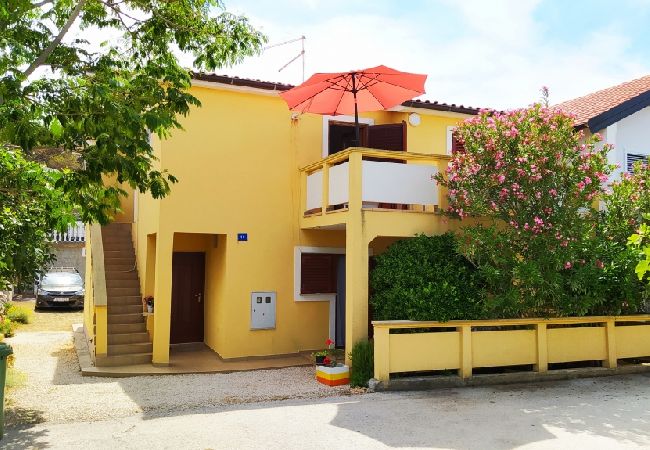 Ferienwohnung in Vir - Ferienwohnung in Vir mit Terrasse, Klimaanlage, W-LAN (4594-1) Ferienwohnung in Vir - Ferienwohnung in Vir mit Terrasse, Klimaanlage, W-LAN (4594-1)