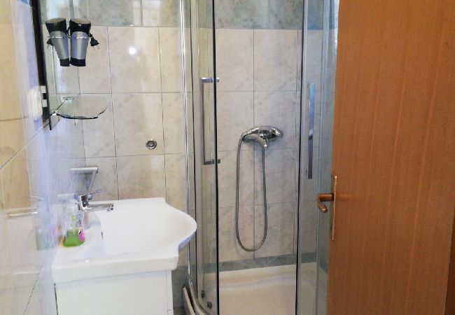 Ferienwohnung in Vir - Ferienwohnung in Vir mit Terrasse, Klimaanlage, W-LAN (4594-1) Ferienwohnung in Vir - Ferienwohnung in Vir mit Terrasse, Klimaanlage, W-LAN (4594-1)