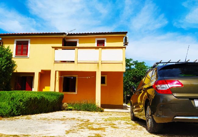 Ferienwohnung in Vir - Ferienwohnung in Vir mit Terrasse, Klimaanlage, W-LAN (4594-2) Ferienwohnung in Vir - Ferienwohnung in Vir mit Terrasse, Klimaanlage, W-LAN (4594-2)